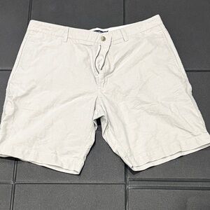 MENS  CHAPS SHORTS SIZE 38